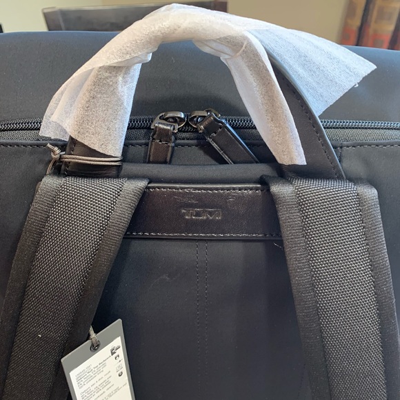 { Tumi } Osborn Harrison Roll Top Backpack Black - Picture 11 of 16